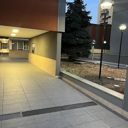 Einaudi Apartment Cologno Monzese Luaran gambar