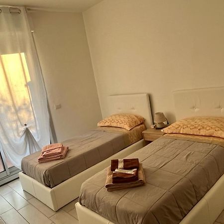 Einaudi Apartment Cologno Monzese Luaran gambar
