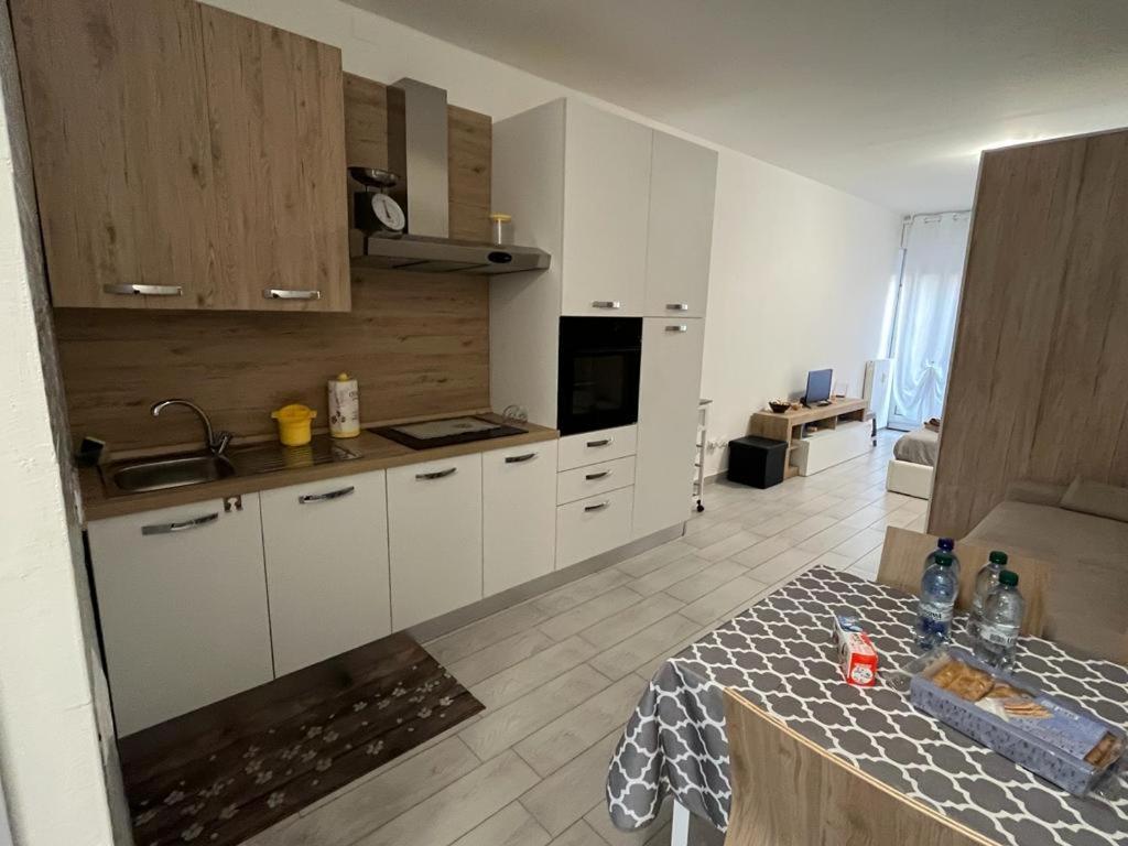 Einaudi Apartment Cologno Monzese Luaran gambar