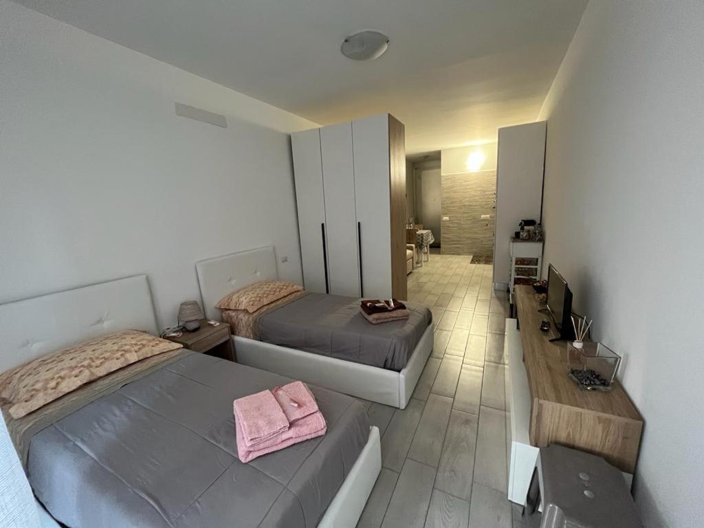 Einaudi Apartment Cologno Monzese Luaran gambar